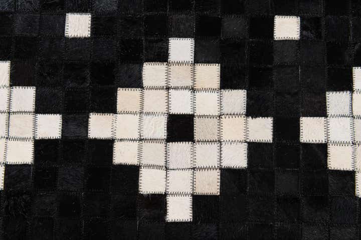 5' 2 x 8' Cowhide Stocks Rug