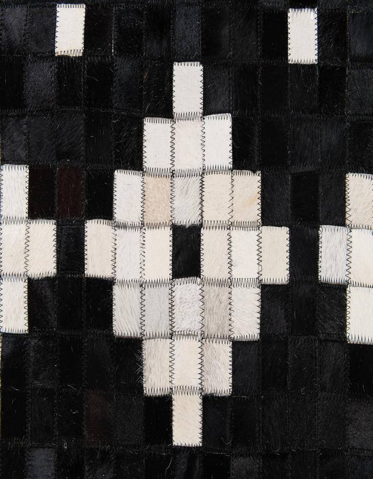 Detail image of 5' 1 x 7' 11 Cowhide Stocks Rug