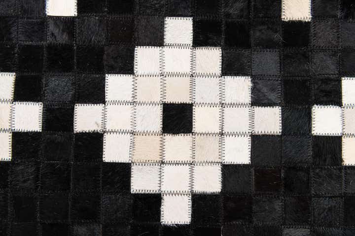 5' 1 x 8' Cowhide Stocks Rug