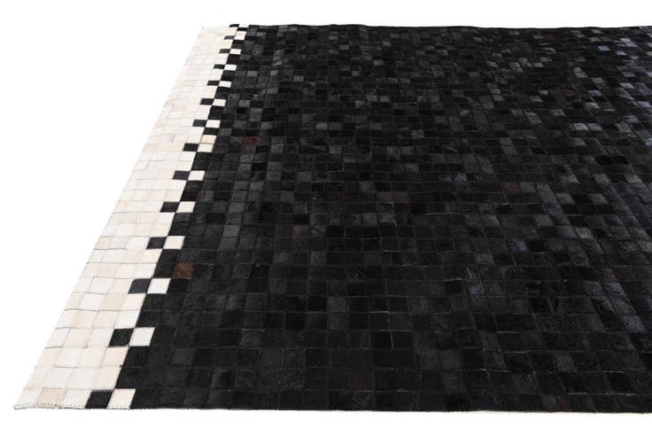 Detail image of 5' x 7' 11 Cowhide Stocks Rug