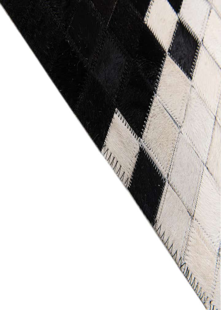 5' x 8' Cowhide Stocks Rug