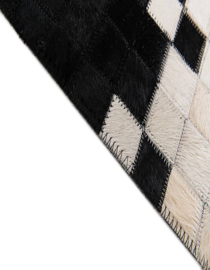 Detail image of 5' x 8' Cowhide Stocks Rug