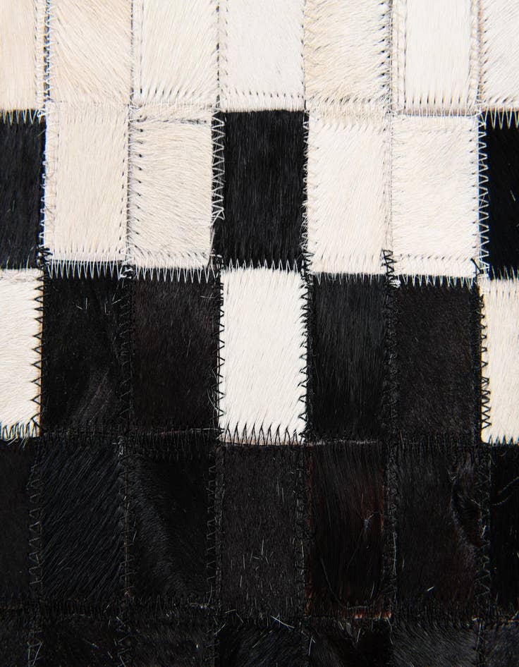 Detail image of 5' x 8' Cowhide Stocks Rug