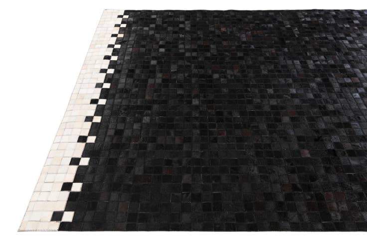 Detail image of 5' 1 x 8' 1 Cowhide Stocks Rug