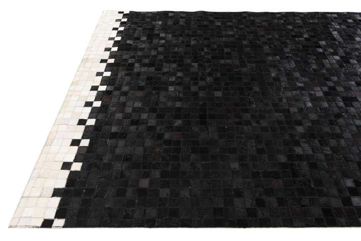 5' x 8' Cowhide Stocks Rug