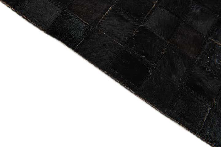 5' x 7' 11 Cowhide Stocks Rug