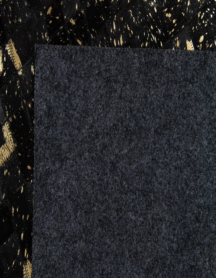 Detail image of 5' 1 x 7' 11 Cowhide Stocks Rug