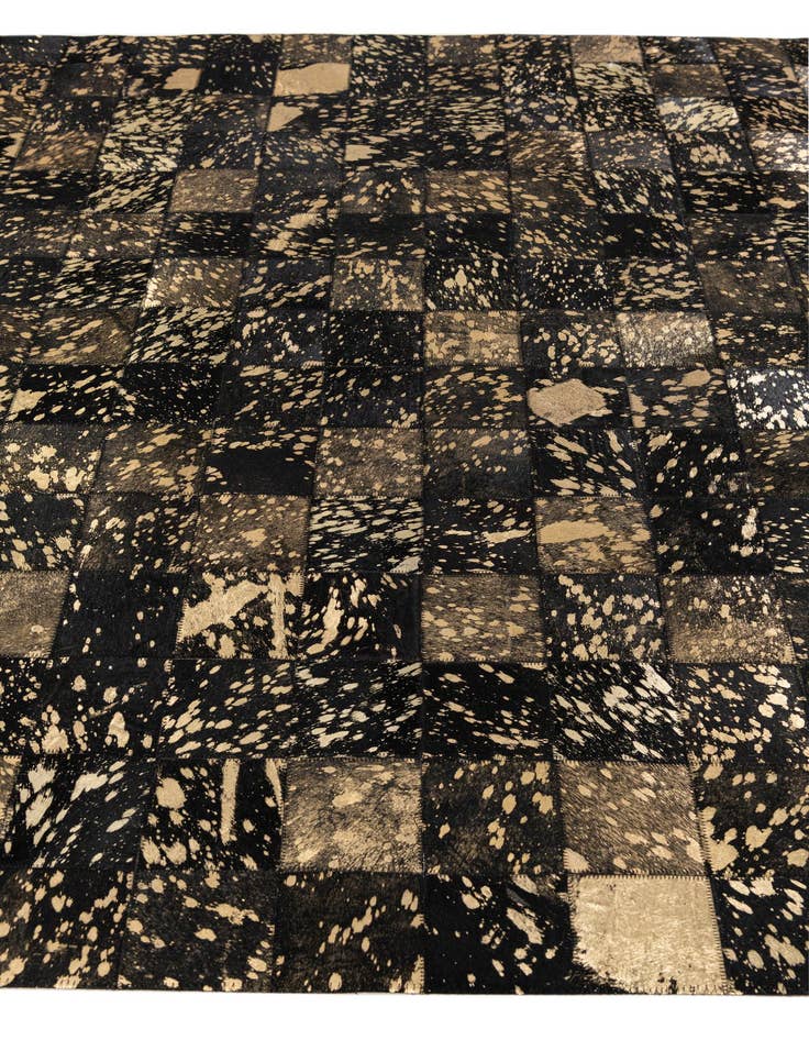 Detail image of 5' x 8' Cowhide Stocks Rug