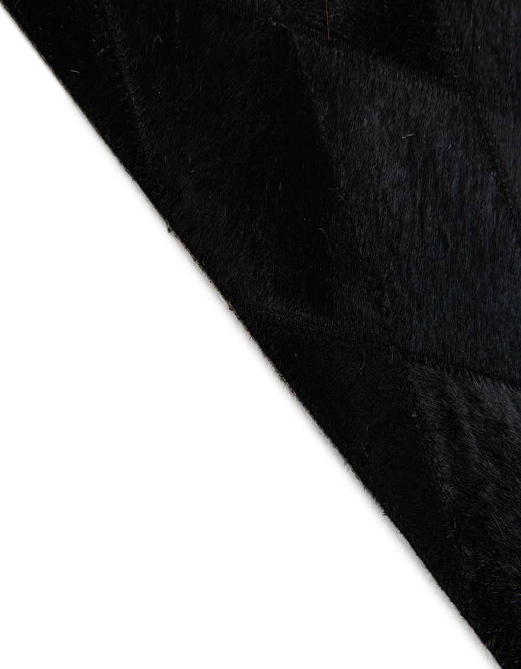 Detail image of 6' 6 x 9' 10 Cowhide Stocks Rug