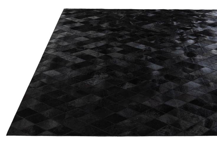 Detail image of 6' 5 x 9' 9 Cowhide Stocks Rug