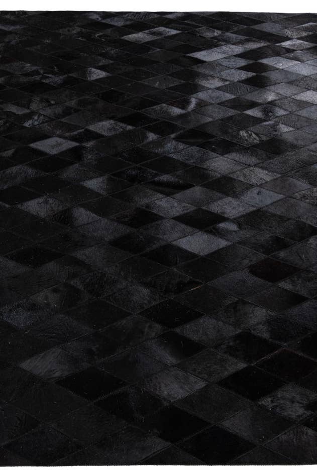 Detail image of 6' 5 x 9' 9 Cowhide Stocks Rug