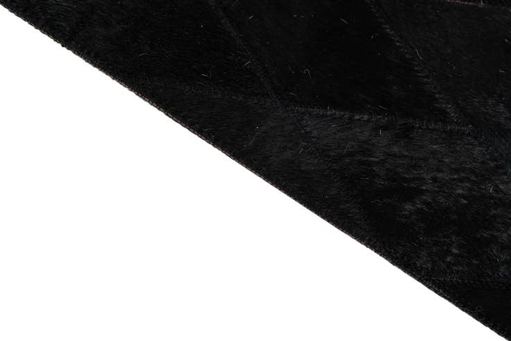 Detail image of 6' 5 x 9' 9 Cowhide Stocks Rug