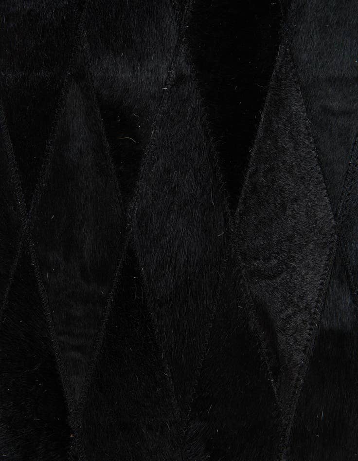 Detail image of 6' 5 x 9' 9 Cowhide Stocks Rug