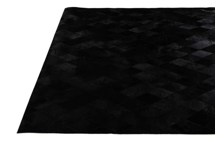 4' 7 x 6' 7 Cowhide Stocks Rug