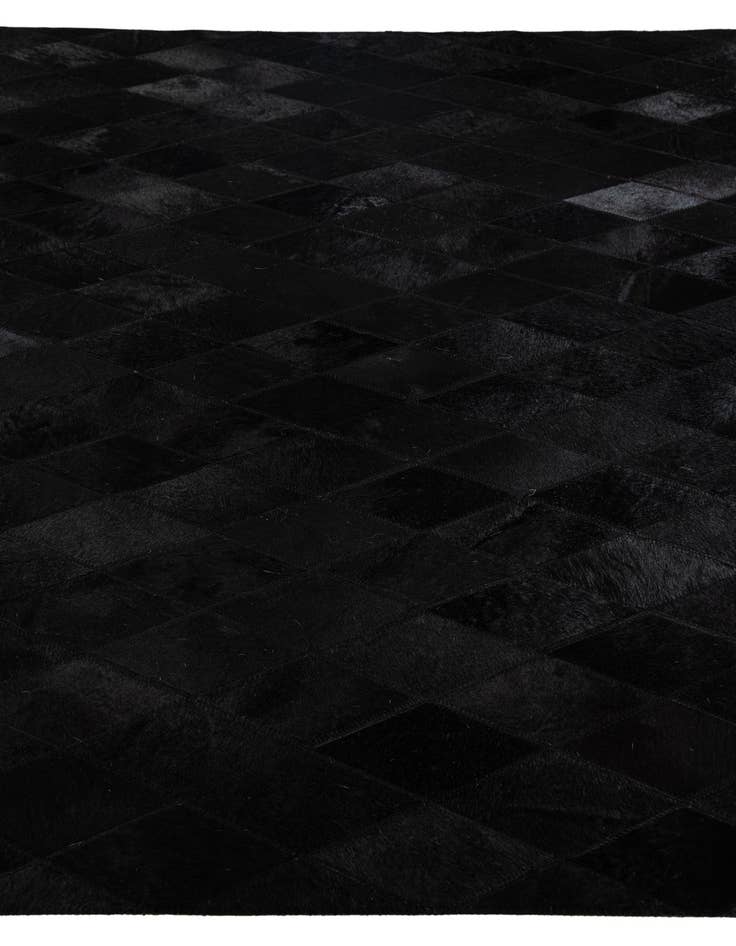 Detail image of 4' 7 x 6' 8 Cowhide Stocks Rug