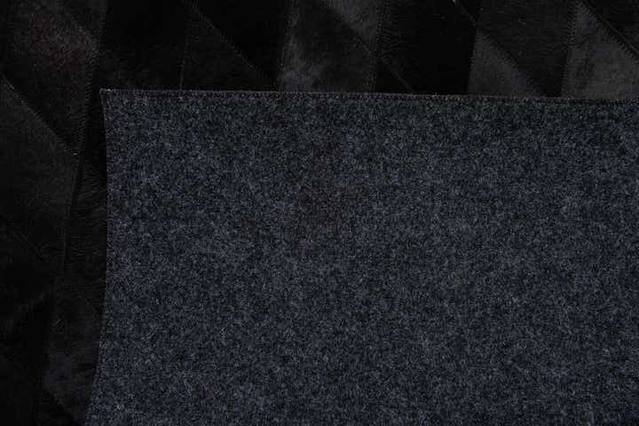 4' 7 x 6' 8 Cowhide Stocks Rug