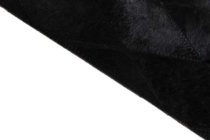 4' 7 x 6' 6 Cowhide Stocks Rug