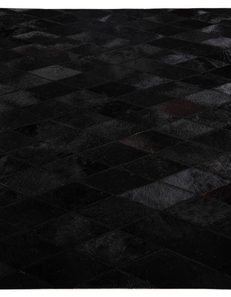 Detail image of 4' x 5' 10 Cowhide Stocks Rug