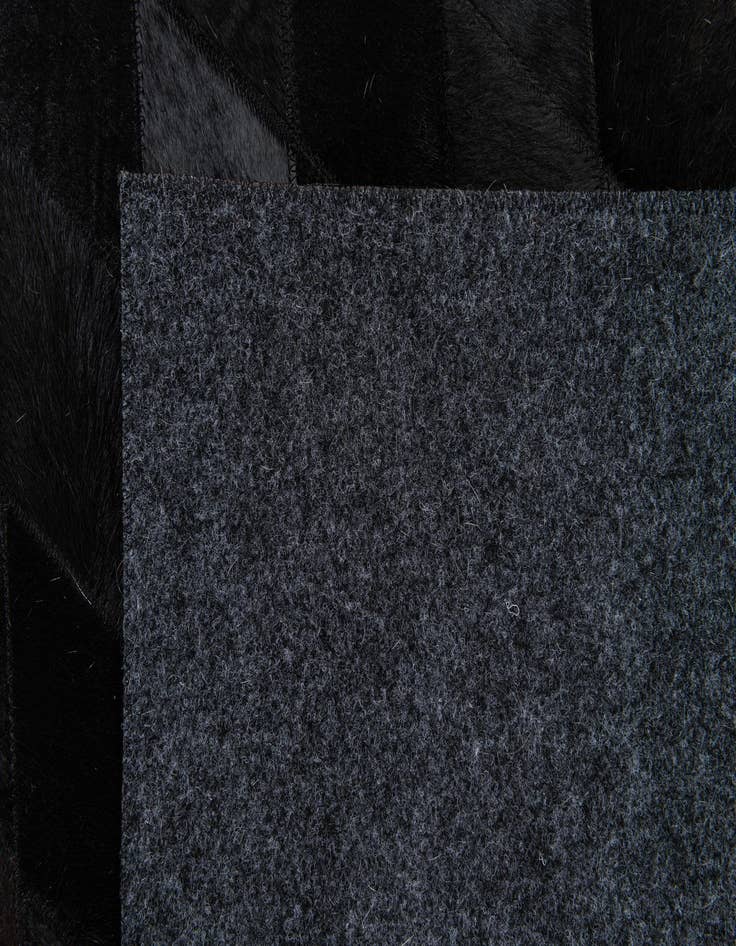 Detail image of 3' 11 x 5' 11 Cowhide Stocks Rug