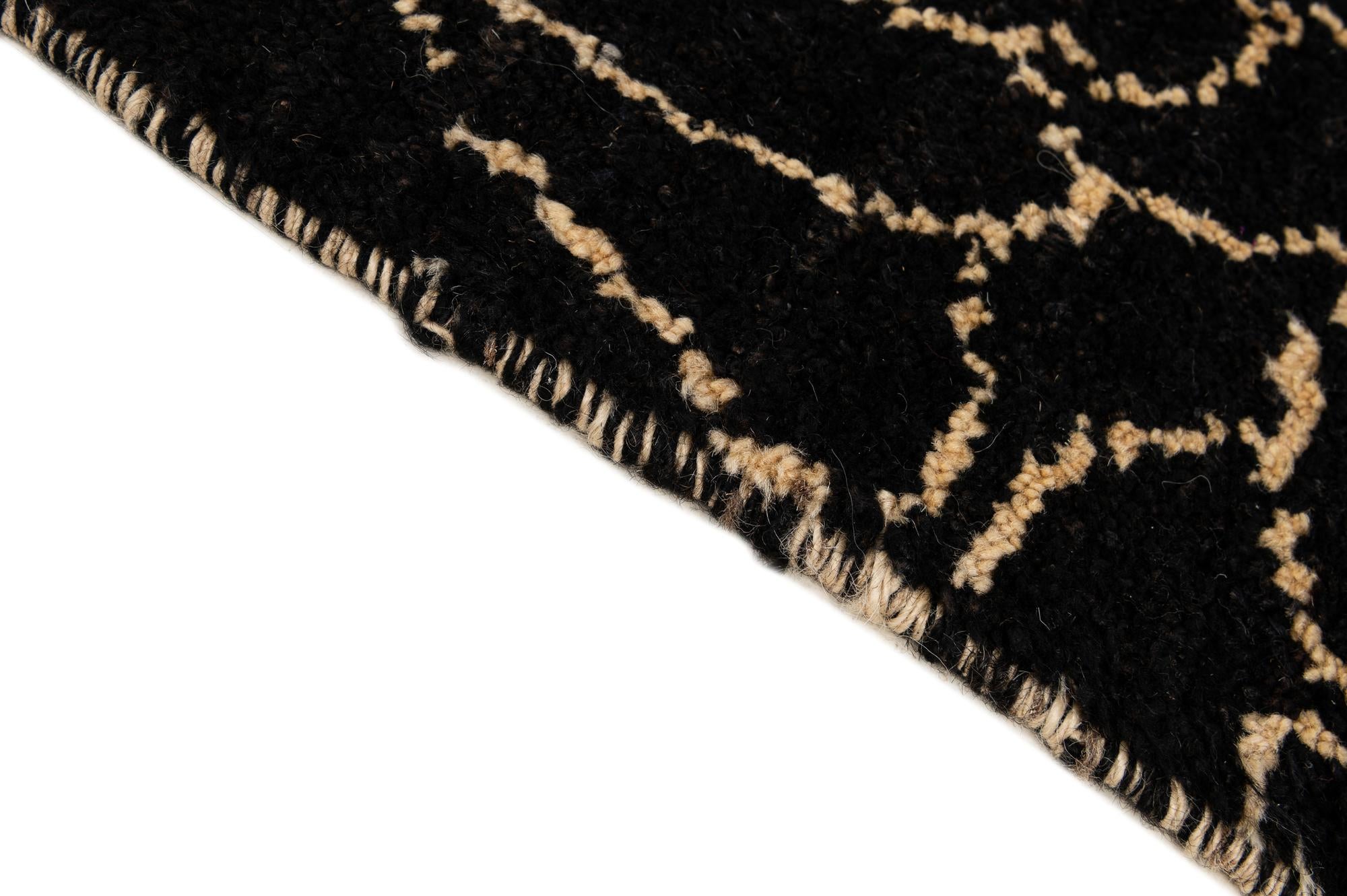 5' 8 x 8' 1 Hand Knotted Darya Wool Rug