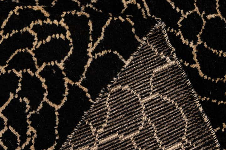 5' 8 x 8' 1 Hand Knotted Darya Wool Rug