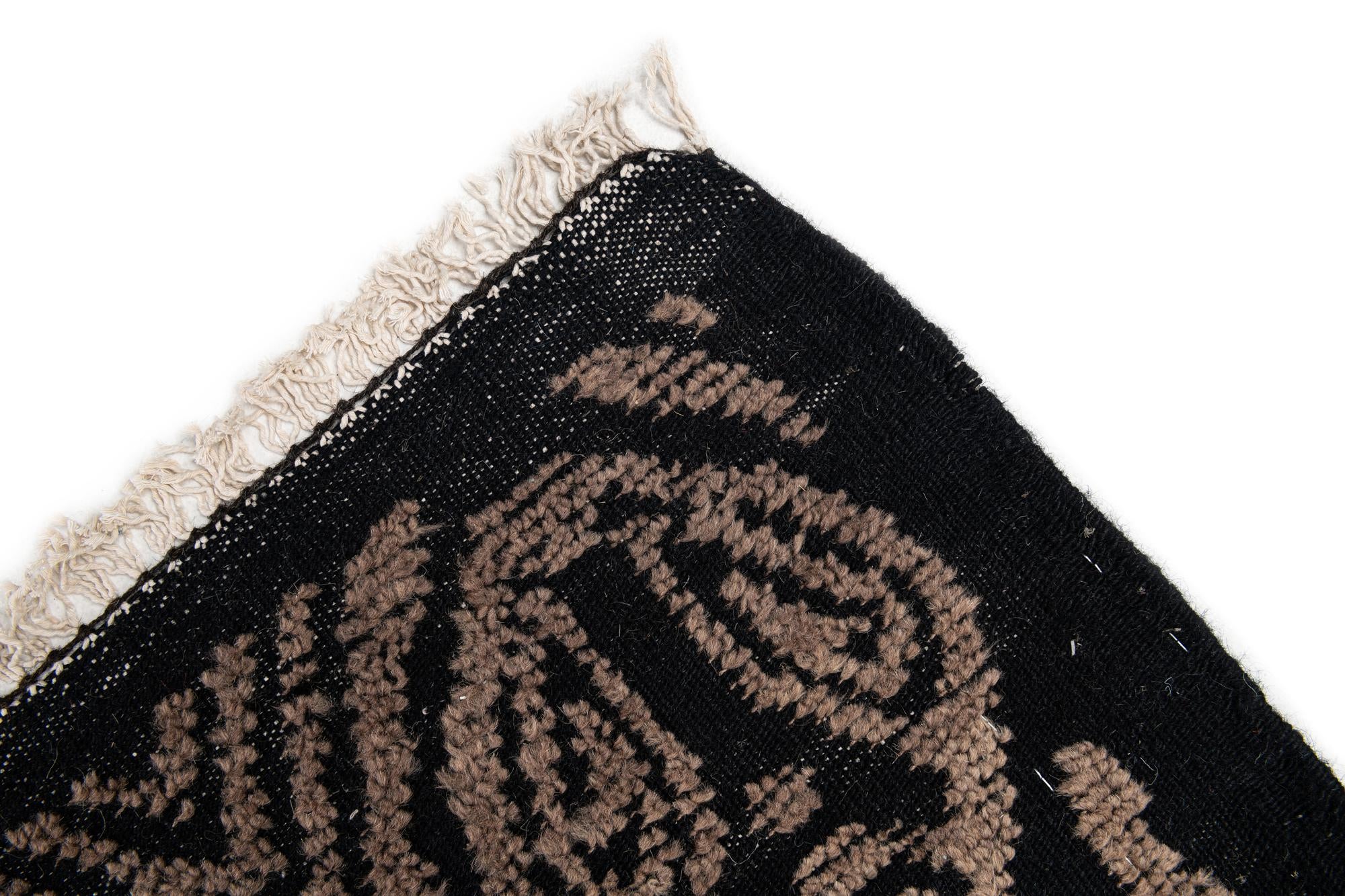 8' 2 x 10' 6 Hand Knotted Darya Wool Rug