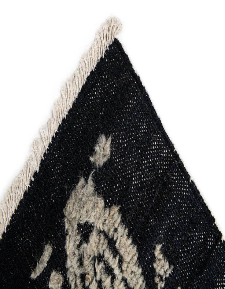 Detail image of 8' 10 x 10' 6  Hand Knotted Darya Wool Rug