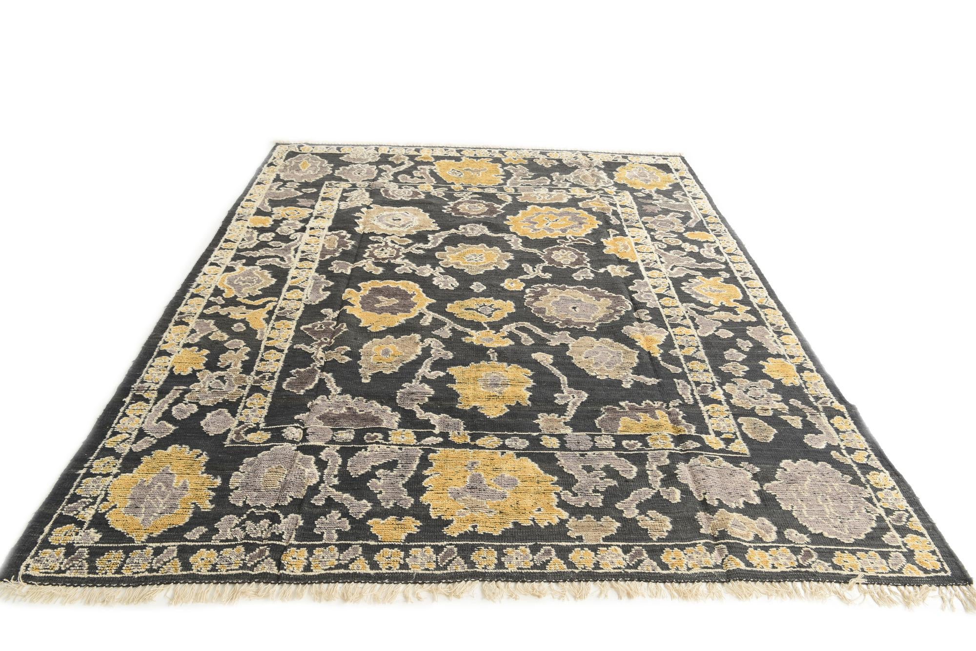8' x 10' 3 Hand Knotted Darya Wool Rug