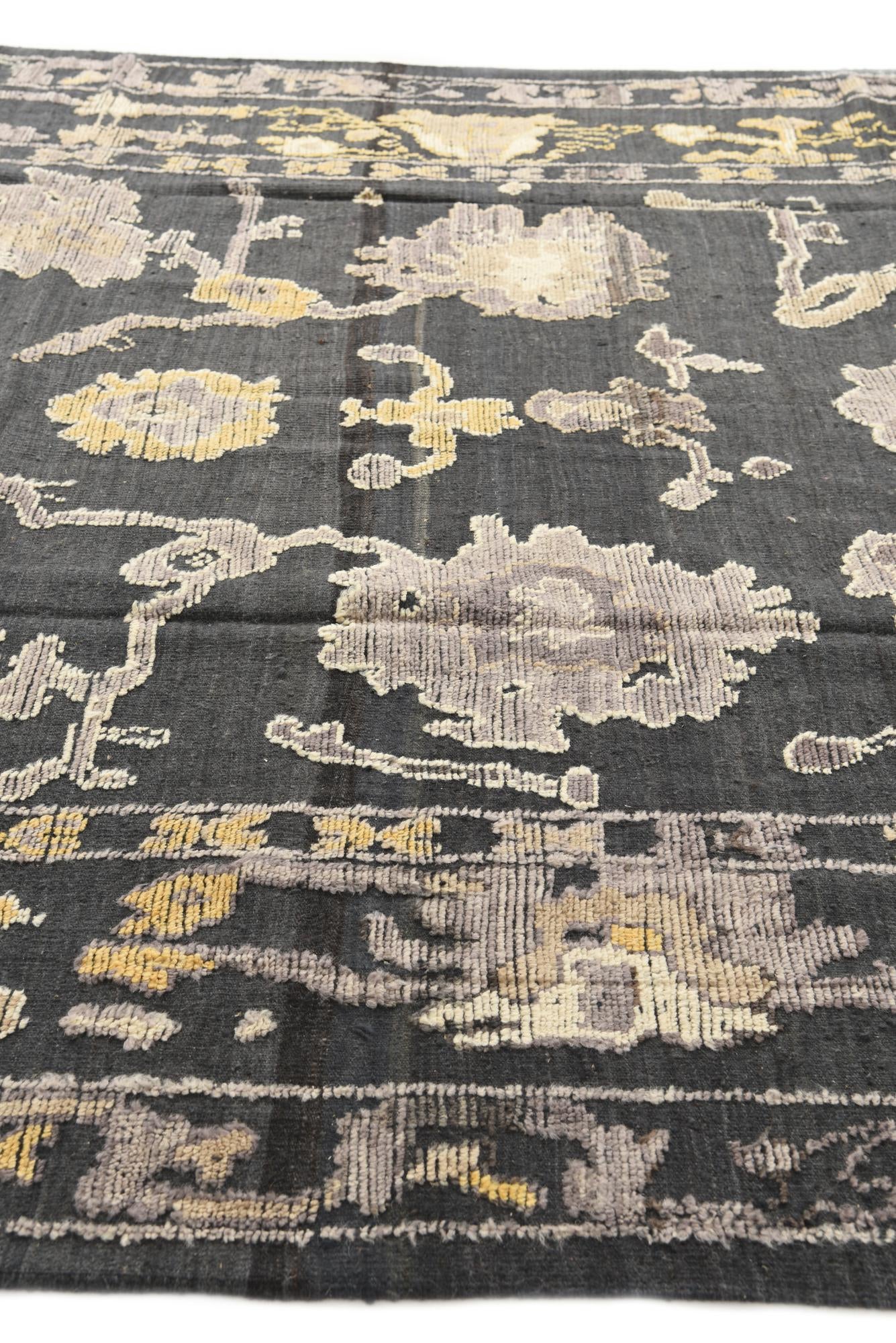 8' 8 x 12' 4 Hand Knotted Darya Wool Rug