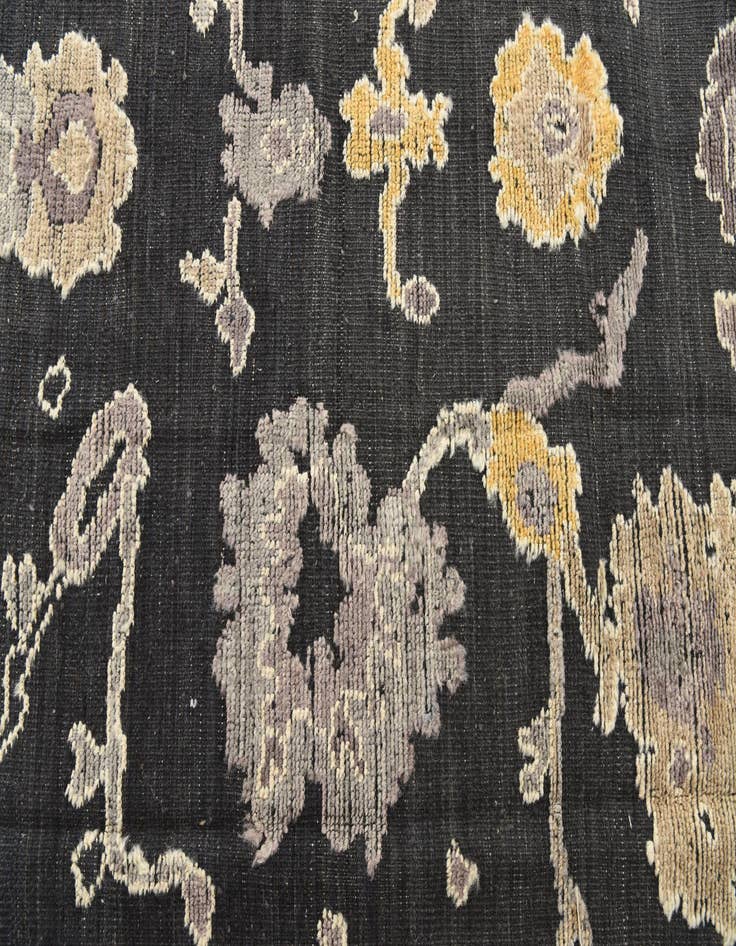 Detail image of 7' 10 x 10' 3  Hand Knotted Darya Wool Rug