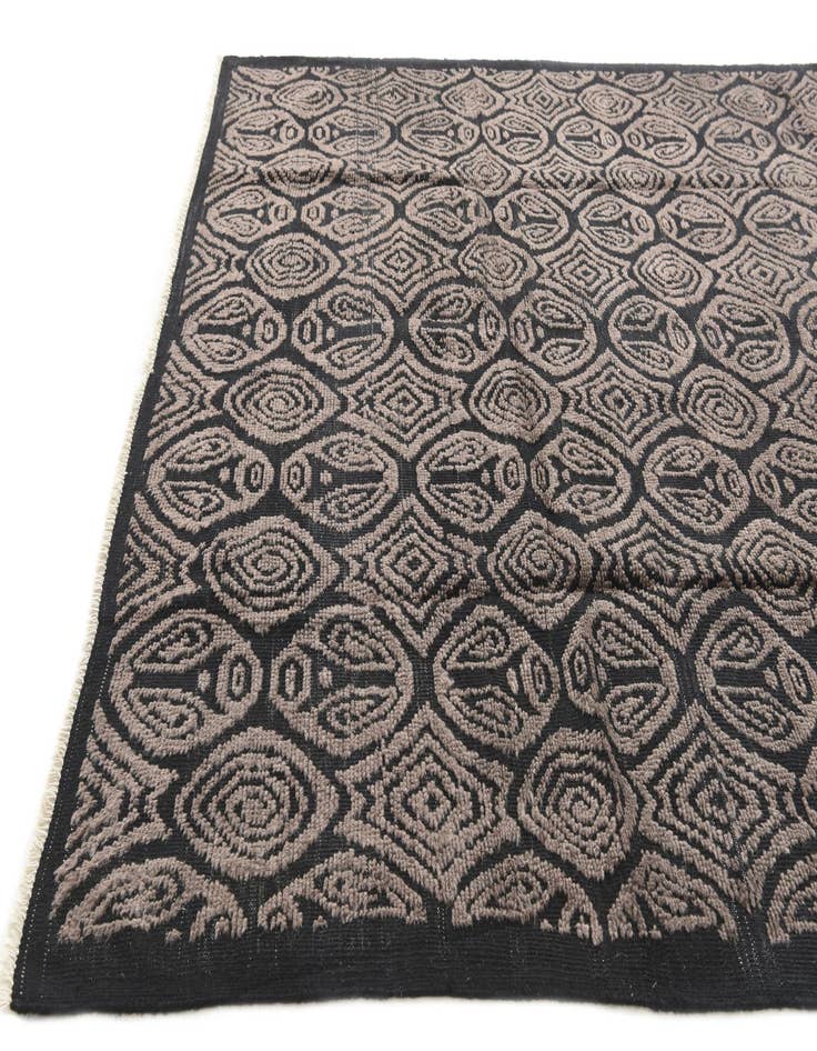 Detail image of 8' x 10' 2  Hand Knotted Darya Wool Rug