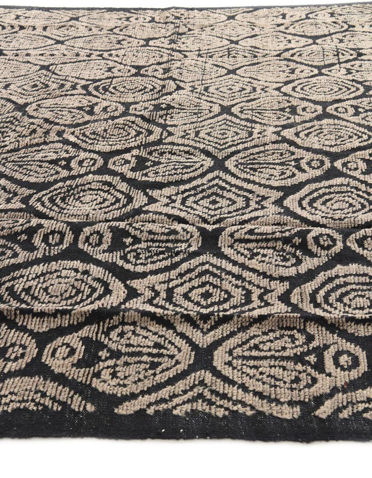 Detail image of 8' x 10' 3  Hand Knotted Darya Wool Rug