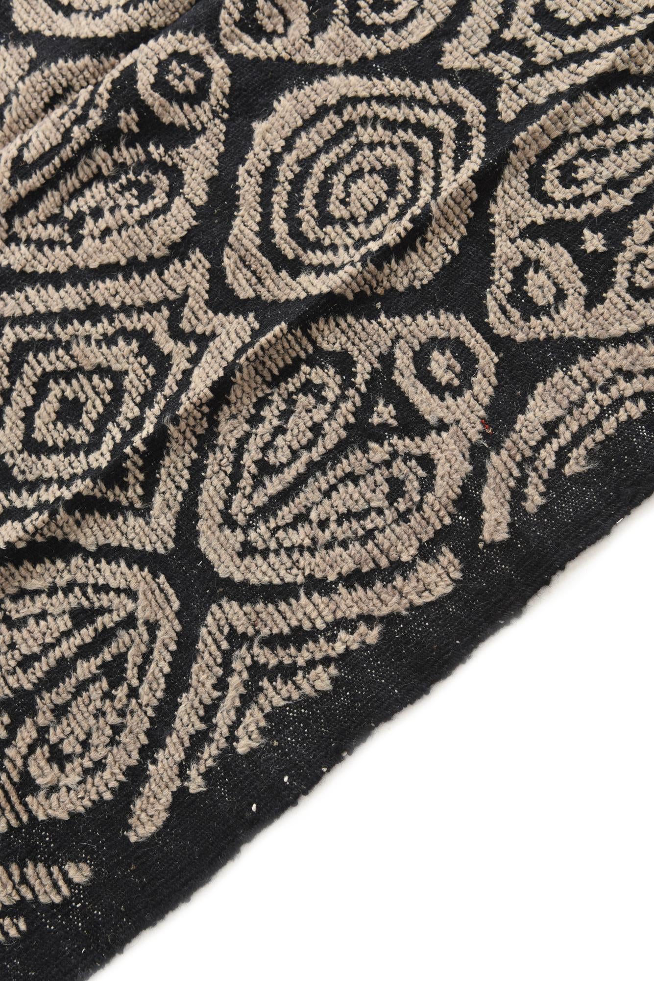 8' x 10' 3 Hand Knotted Darya Wool Rug