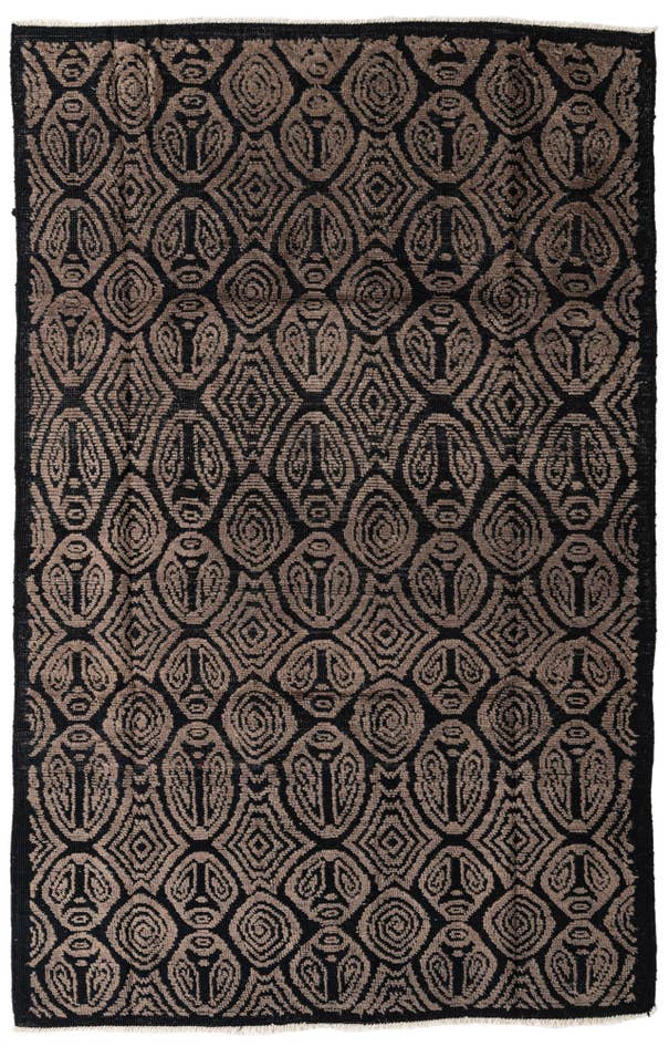 Detail image of 6' 3 x 9' 9 Hand Knotted Darya Wool Rug