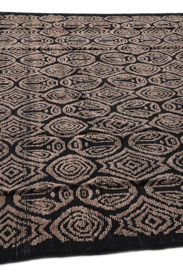 Detail image of 9' 4 x 12' 7 Hand Knotted Darya Wool Rug