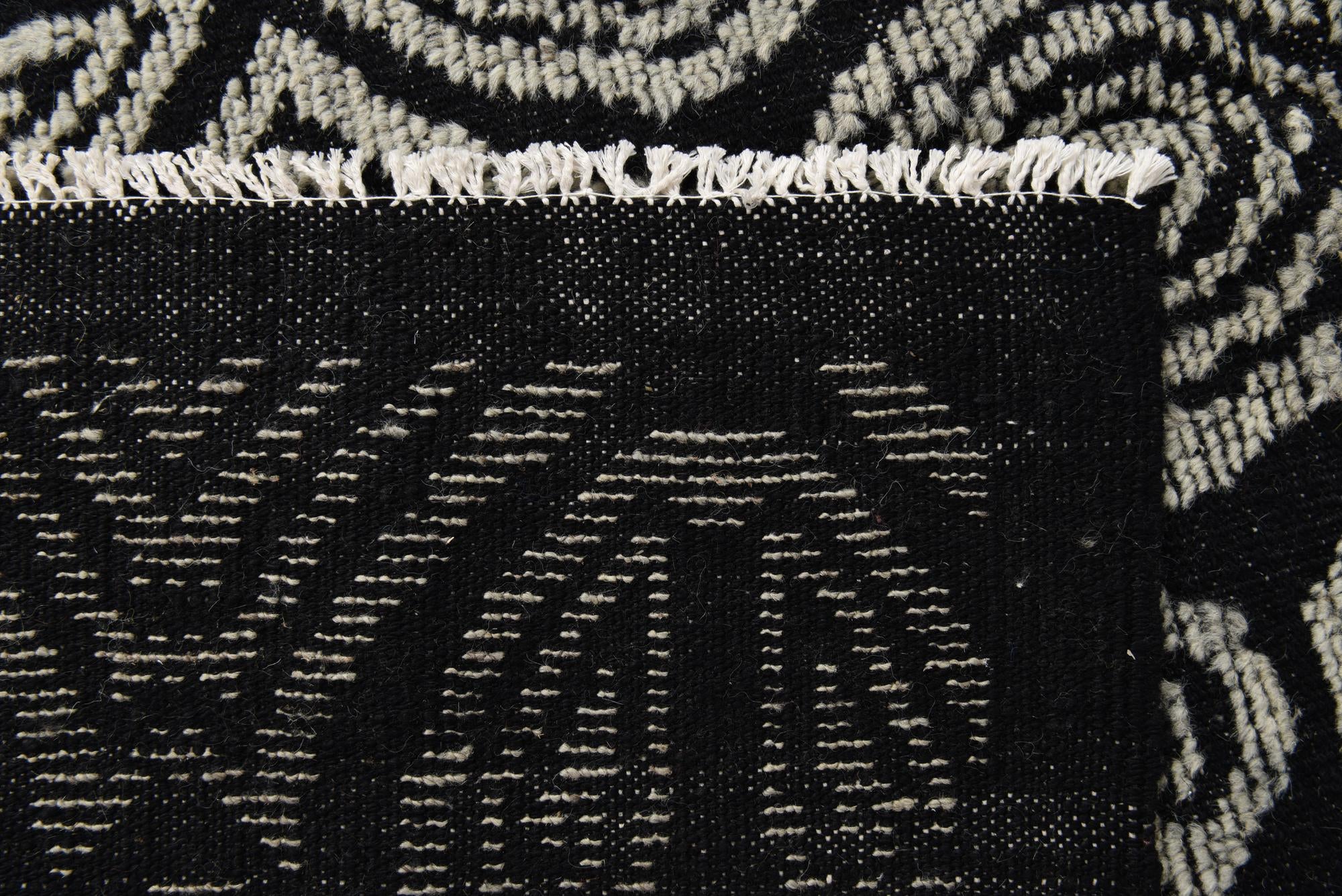 8' 6 x 10' 2 Hand Knotted Darya Wool Rug