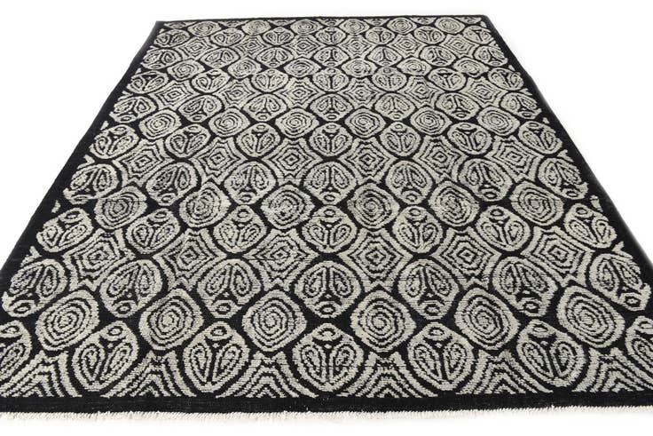 Detail image of 8' 5 x 9' 5 Hand Knotted Darya Wool Rug