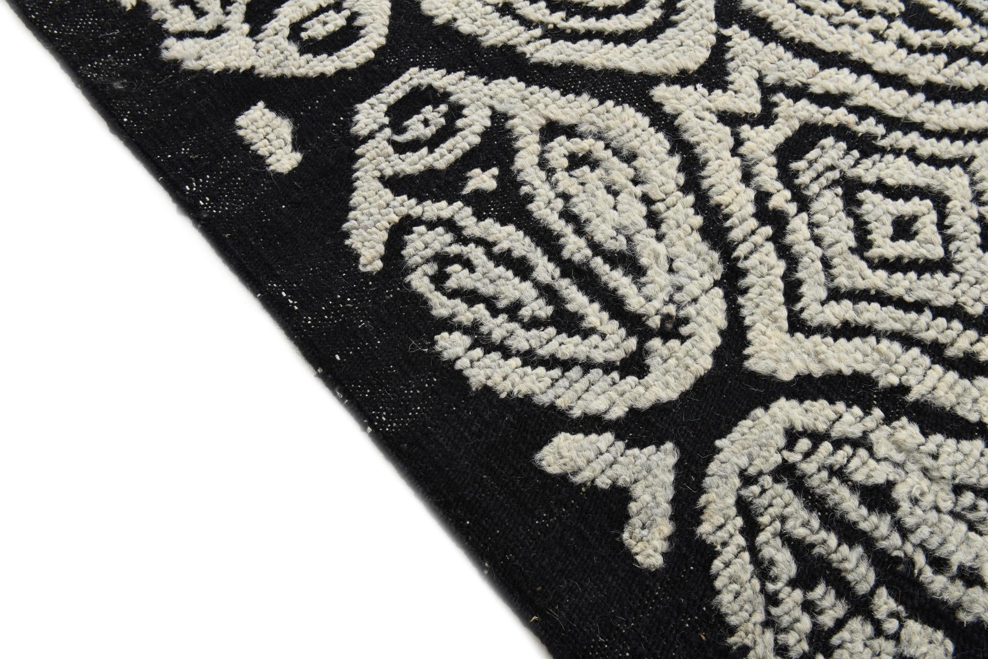 8' 5 x 9' 5 Hand Knotted Darya Wool Rug