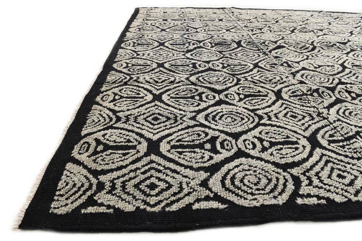 Detail image of 9' 1 x 12' 4 Hand Knotted Darya Wool Rug