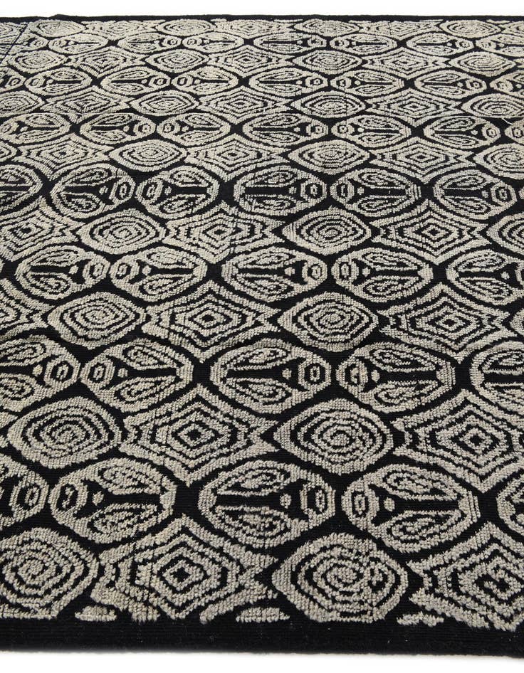 Detail image of 9' 1 x 12' 4 Hand Knotted Darya Wool Rug