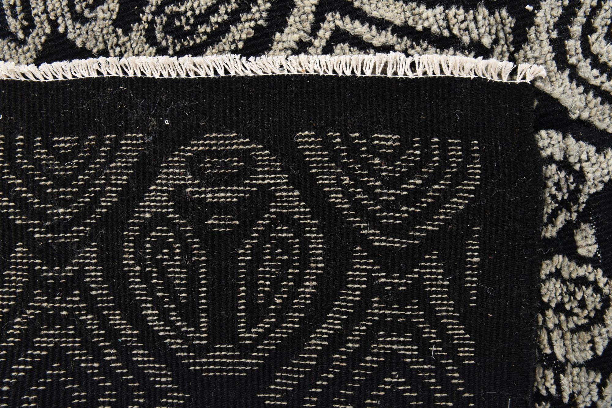 9' 1 x 12' 4 Hand Knotted Darya Wool Rug