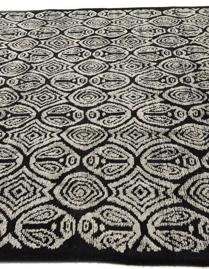 Detail image of 8' 4 x 10' 1  Hand Knotted Darya Wool Rug