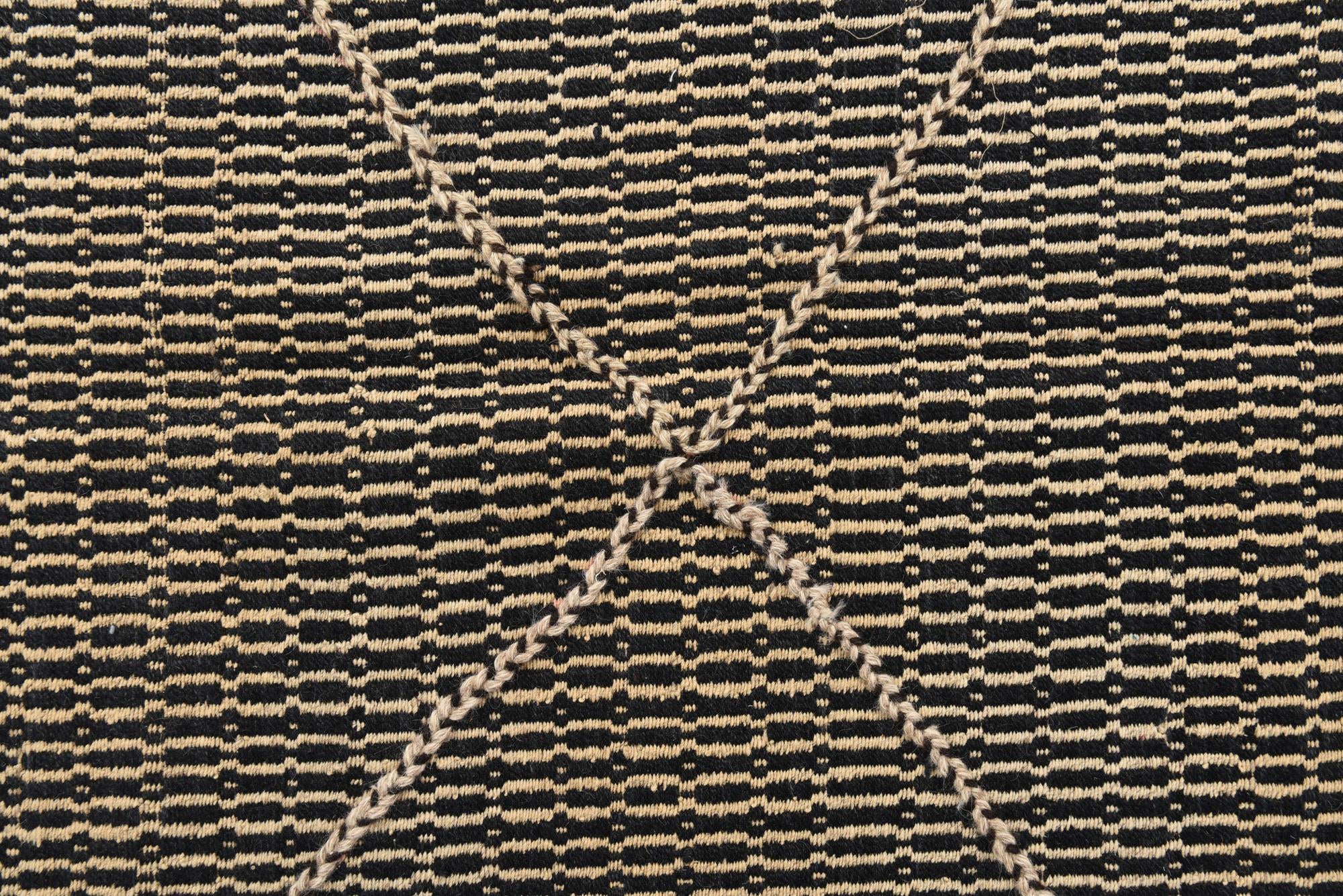 7' 9 x 9' 8 Hand Knotted Darya Wool Rug