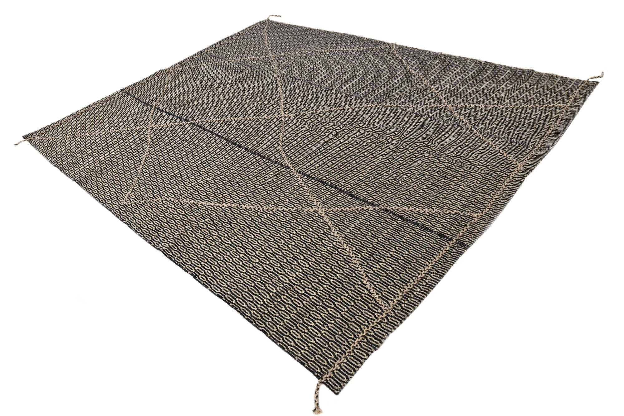 7' 10 x 9' 9 Hand Knotted Darya Wool Rug