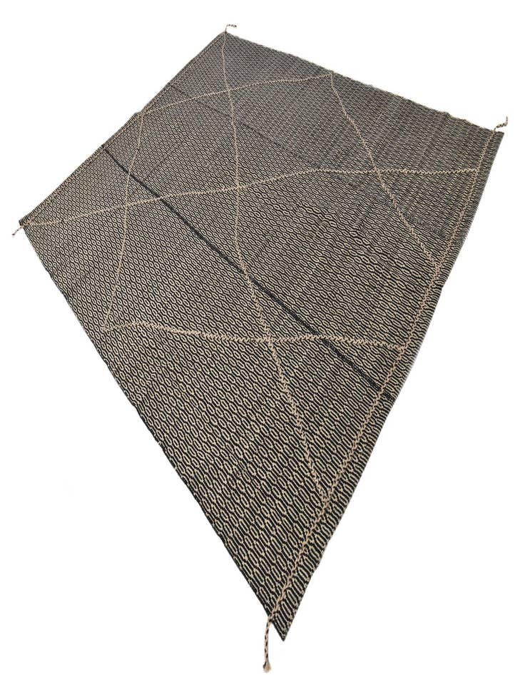 Detail image of 7' 10 x 9' 9  Hand Knotted Darya Wool Rug