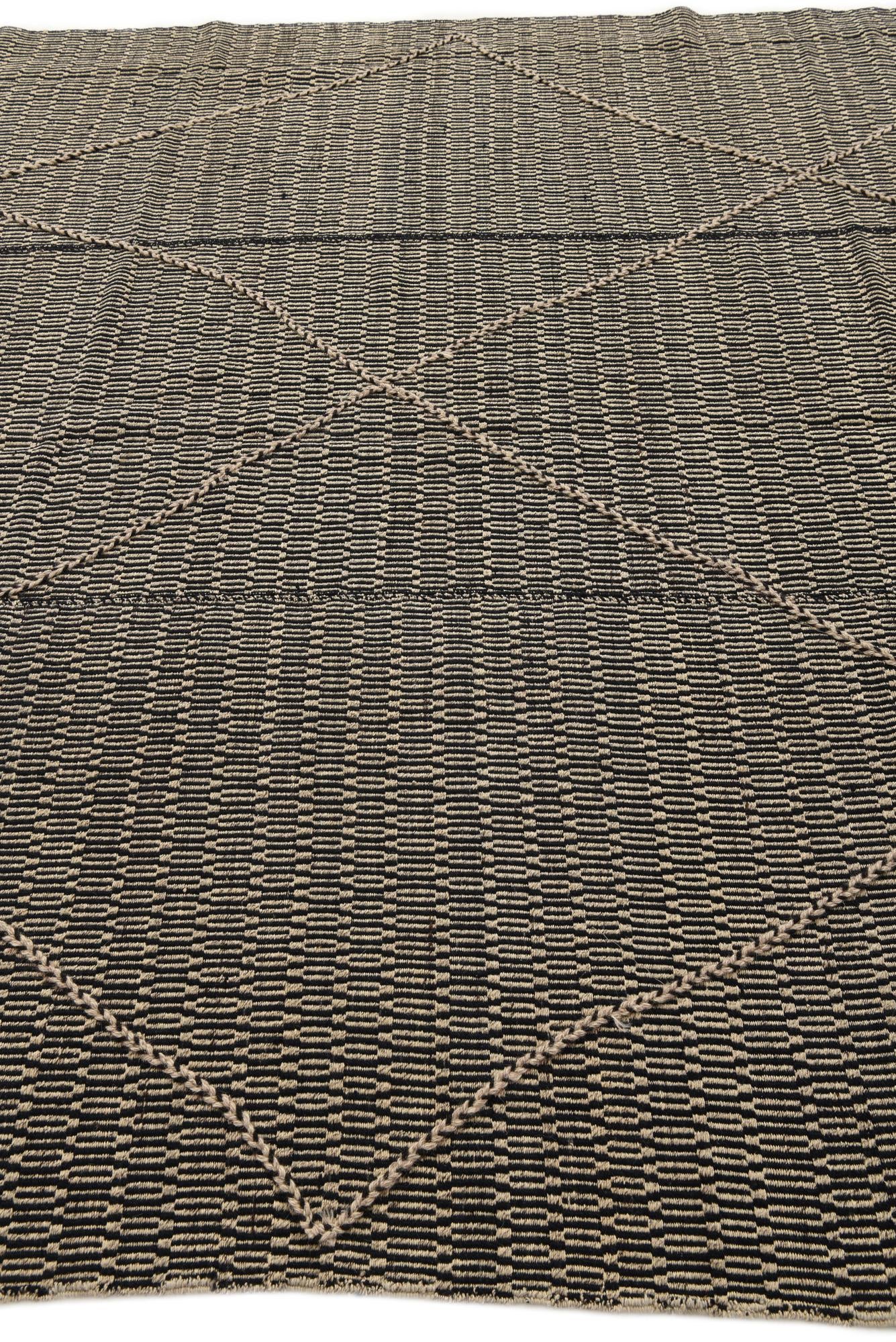 7' 10 x 9' 9 Hand Knotted Darya Wool Rug
