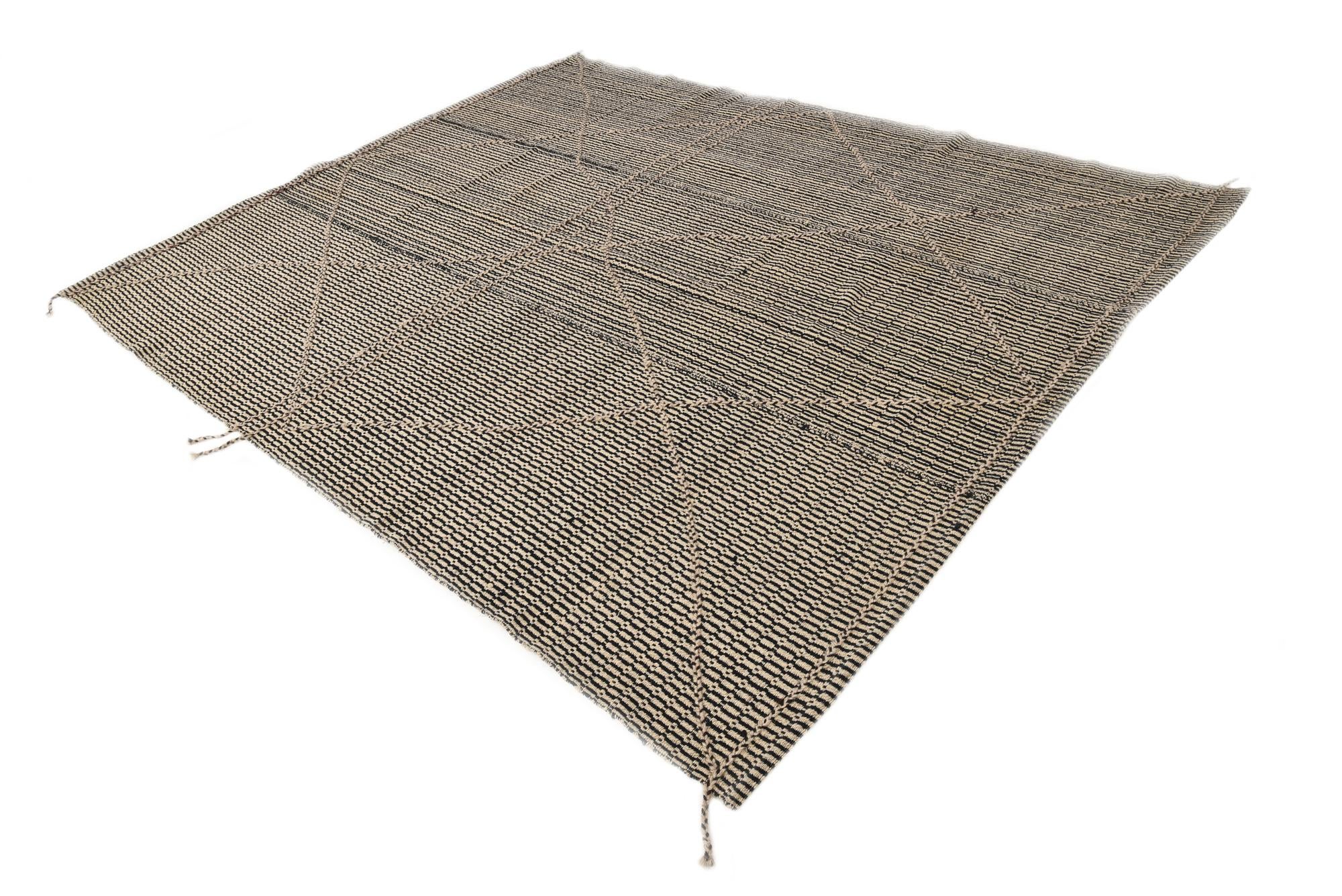 7' 8 x 9' 7 Hand Knotted Darya Wool Rug
