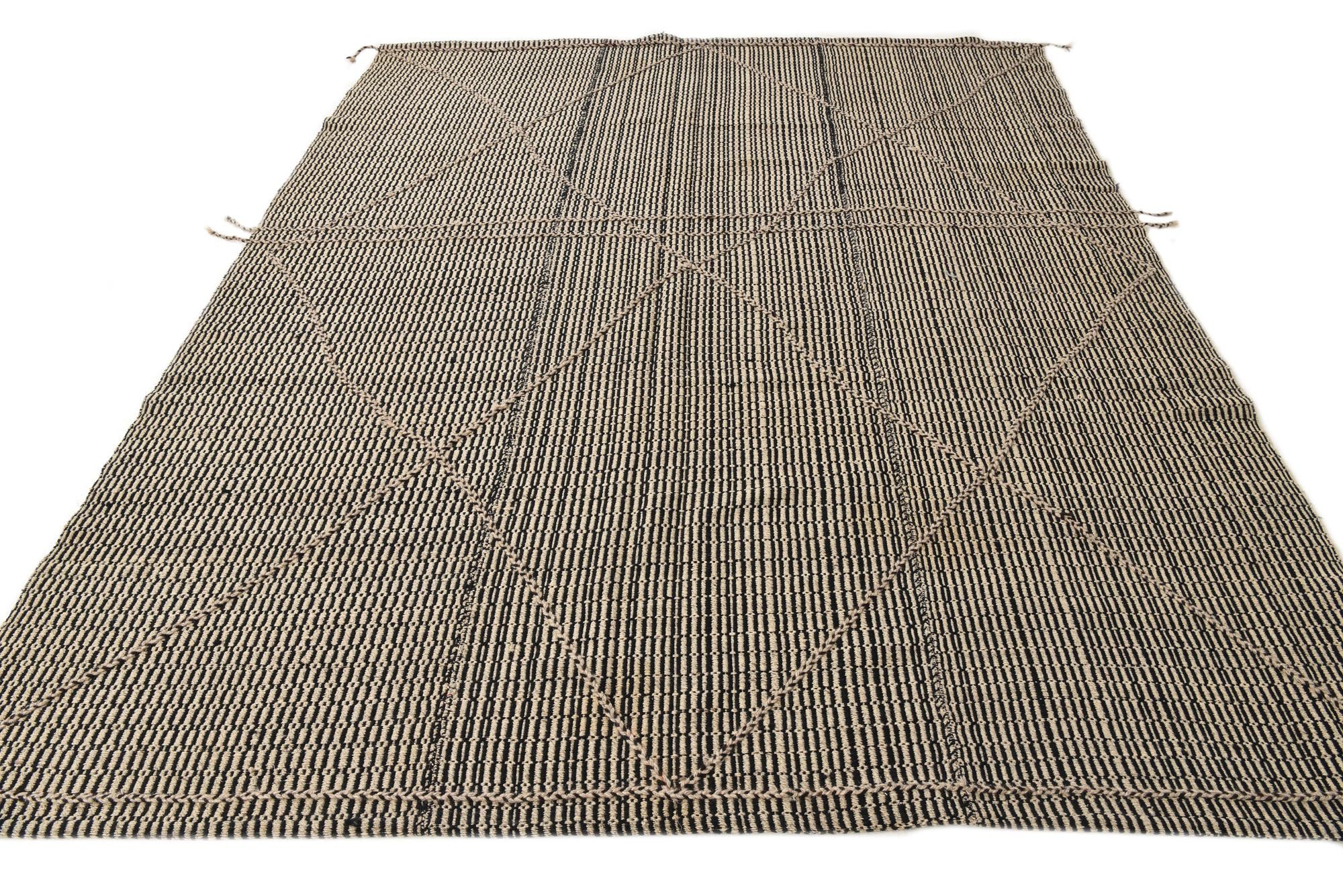 7' 8 x 9' 7 Hand Knotted Darya Wool Rug