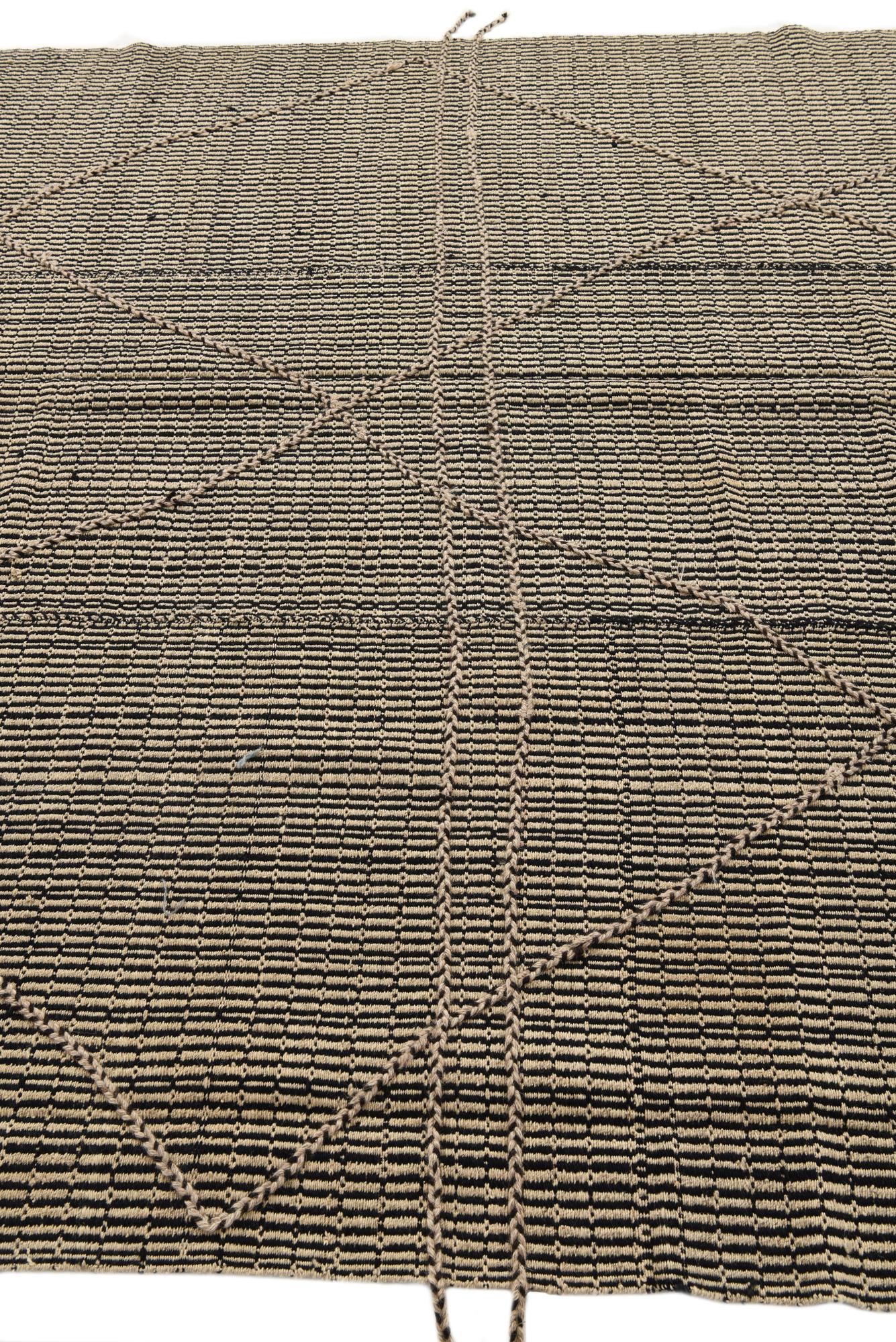 7' 8 x 9' 7 Hand Knotted Darya Wool Rug