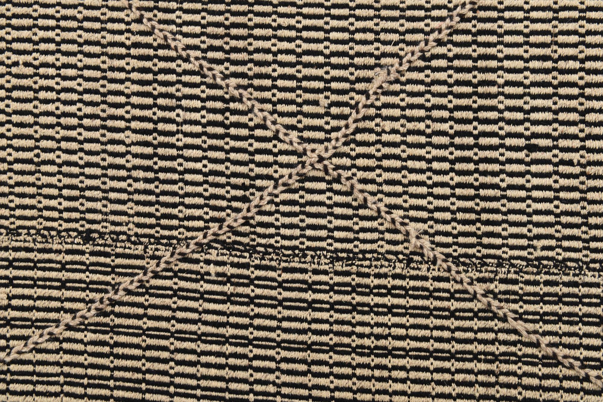 7' 8 x 9' 7 Hand Knotted Darya Wool Rug